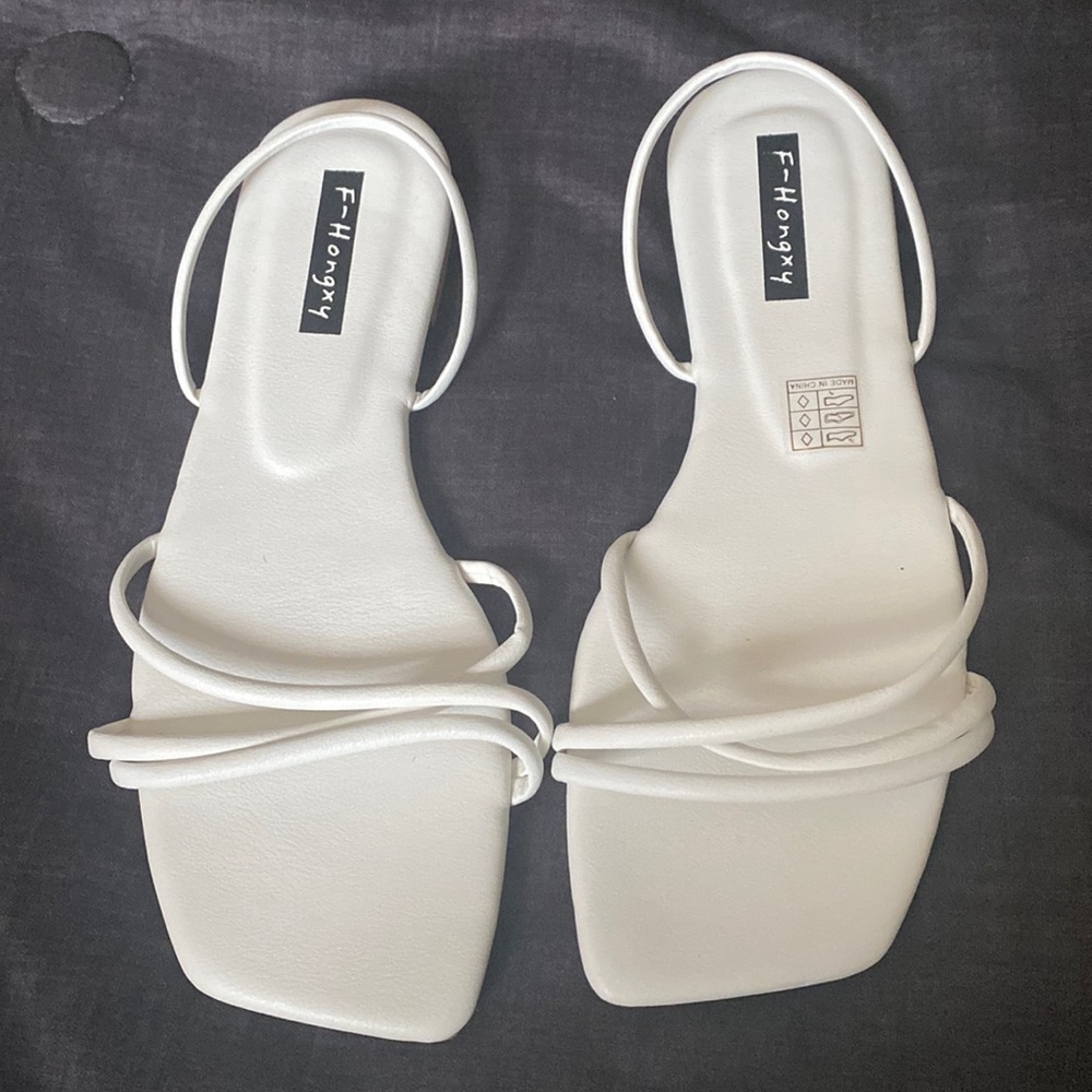 White sandals size 8.5